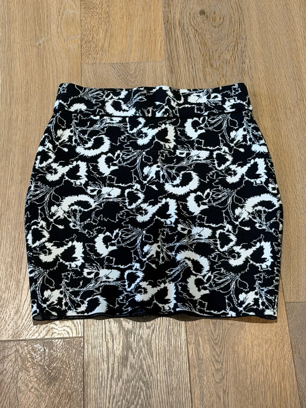 Rag & Bone Liberty Black White Floral Knit Pencil Skirt Size XS